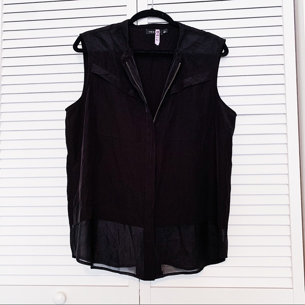 NWOT Trouvé Black Zip Up Tank Blouse